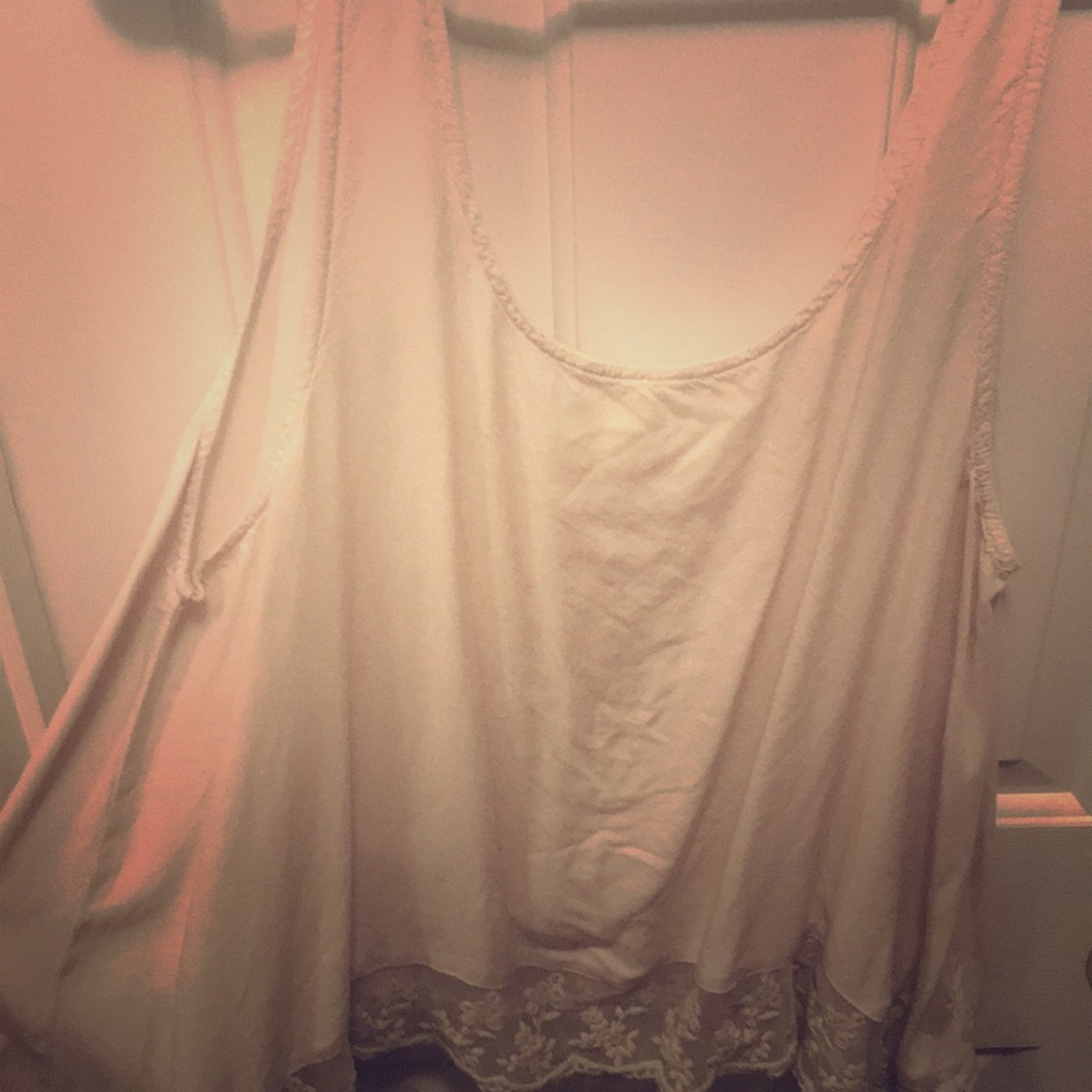 AE lace tank